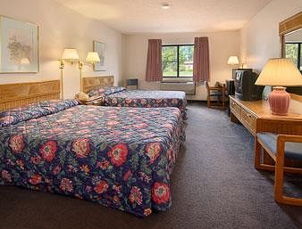 Super 8 By Wyndham Du Quoin Hotel Стая снимка